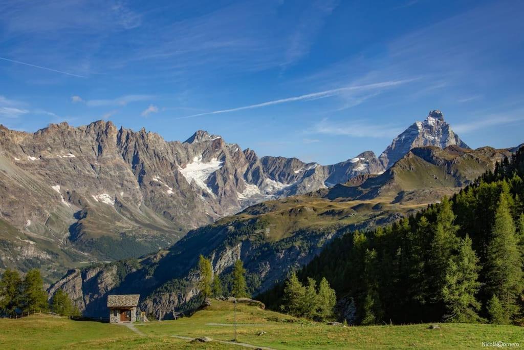 Casa Cervinia 2.0 Apartment เบรยล์-แชร์วิเนีย ภายนอก รูปภาพ